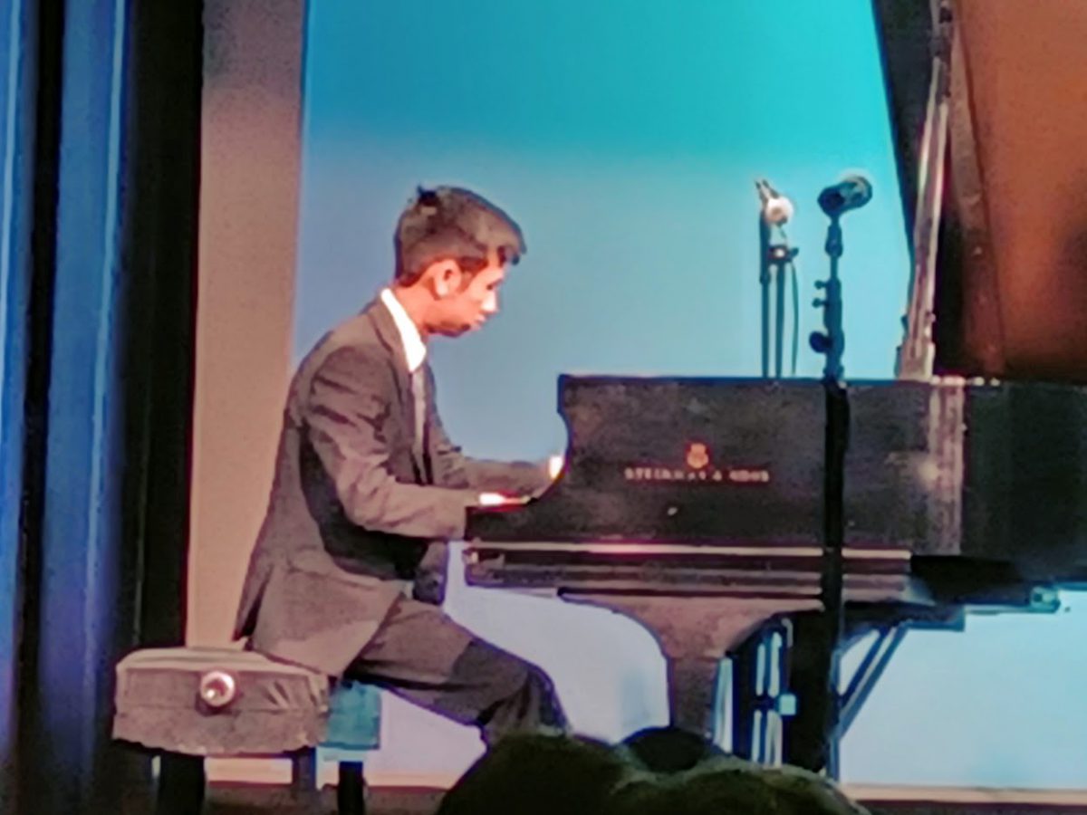 Chandler Starr Miller Finalists Play Concert on Performance